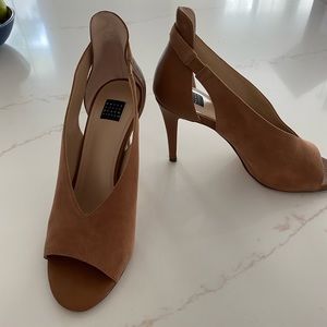 White House Black Market Brown Suede Heels Size 9